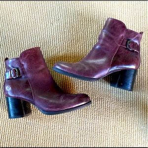 Born Gillian Ankle boots